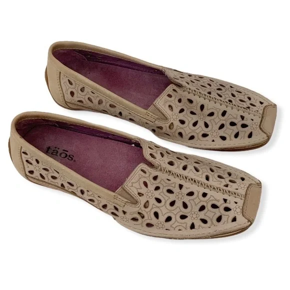 Taos Footwear Shoes Taos Square Toe Leather Flat Slip On Shoes